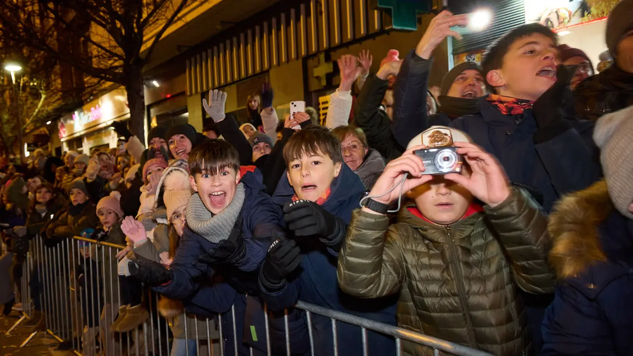 Cabalgata de los Reyes Magos por las calles de Pamplona. I&Ntilde;IGO ALZUGARAY