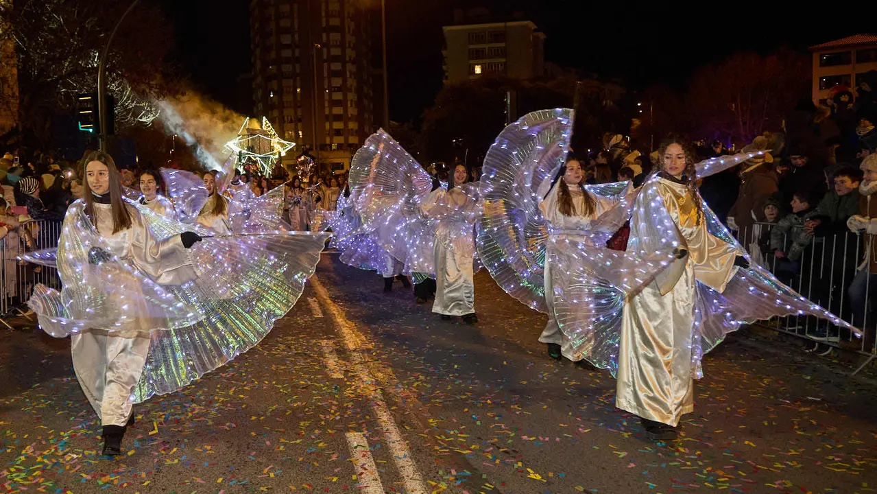 Cabalgata de los Reyes Magos por las calles de Pamplona. I&Ntilde;IGO ALZUGARAY