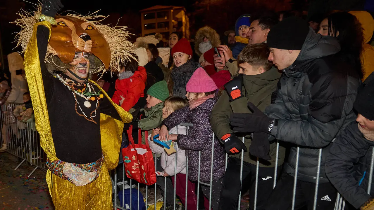 Cabalgata de los Reyes Magos por las calles de Pamplona. I&Ntilde;IGO ALZUGARAY