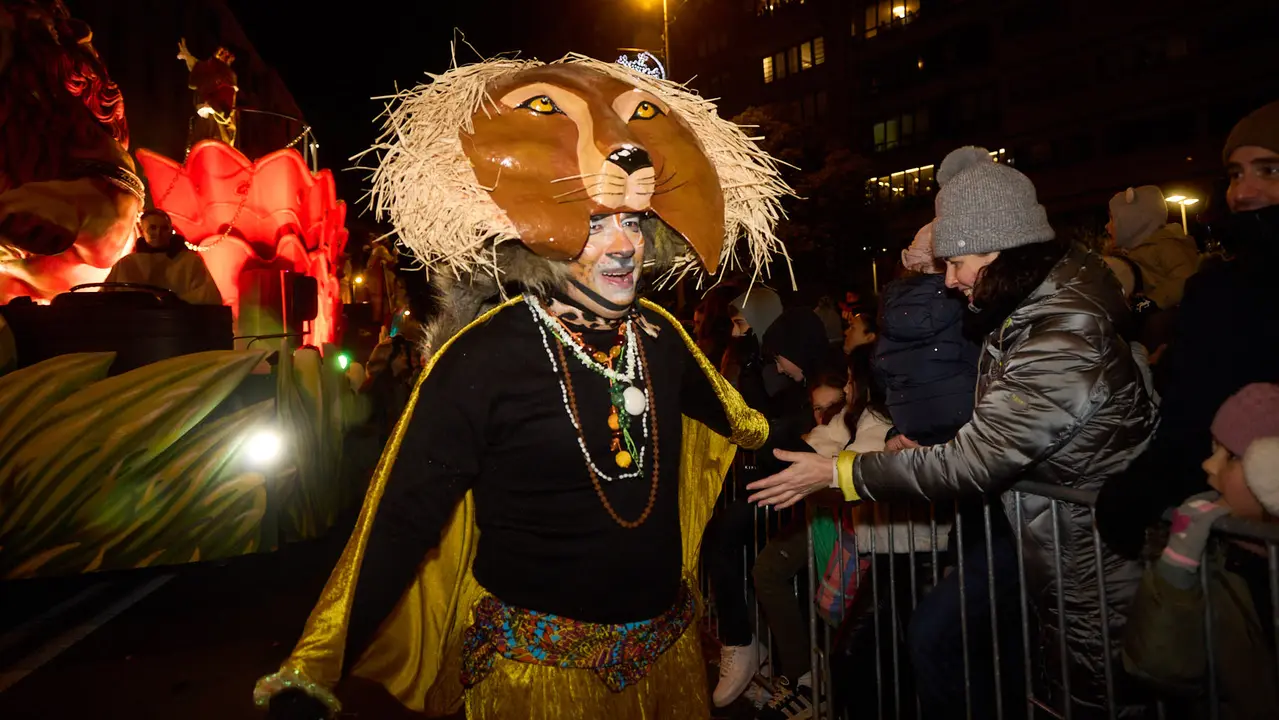 Cabalgata de los Reyes Magos por las calles de Pamplona. I&Ntilde;IGO ALZUGARAY