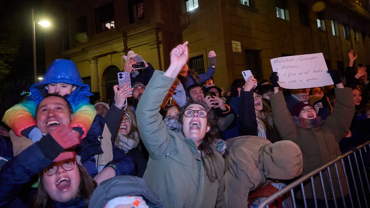 Cabalgata de los Reyes Magos por las calles de Pamplona. I&Ntilde;IGO ALZUGARAY
