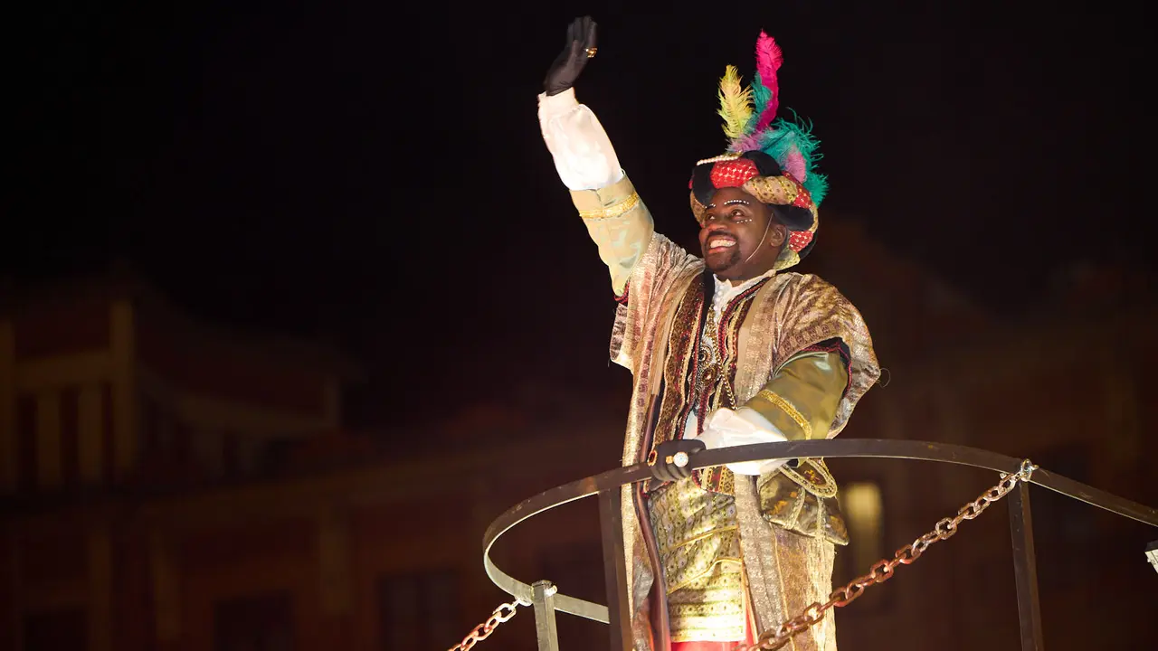 Cabalgata de los Reyes Magos por las calles de Pamplona. I&Ntilde;IGO ALZUGARAY