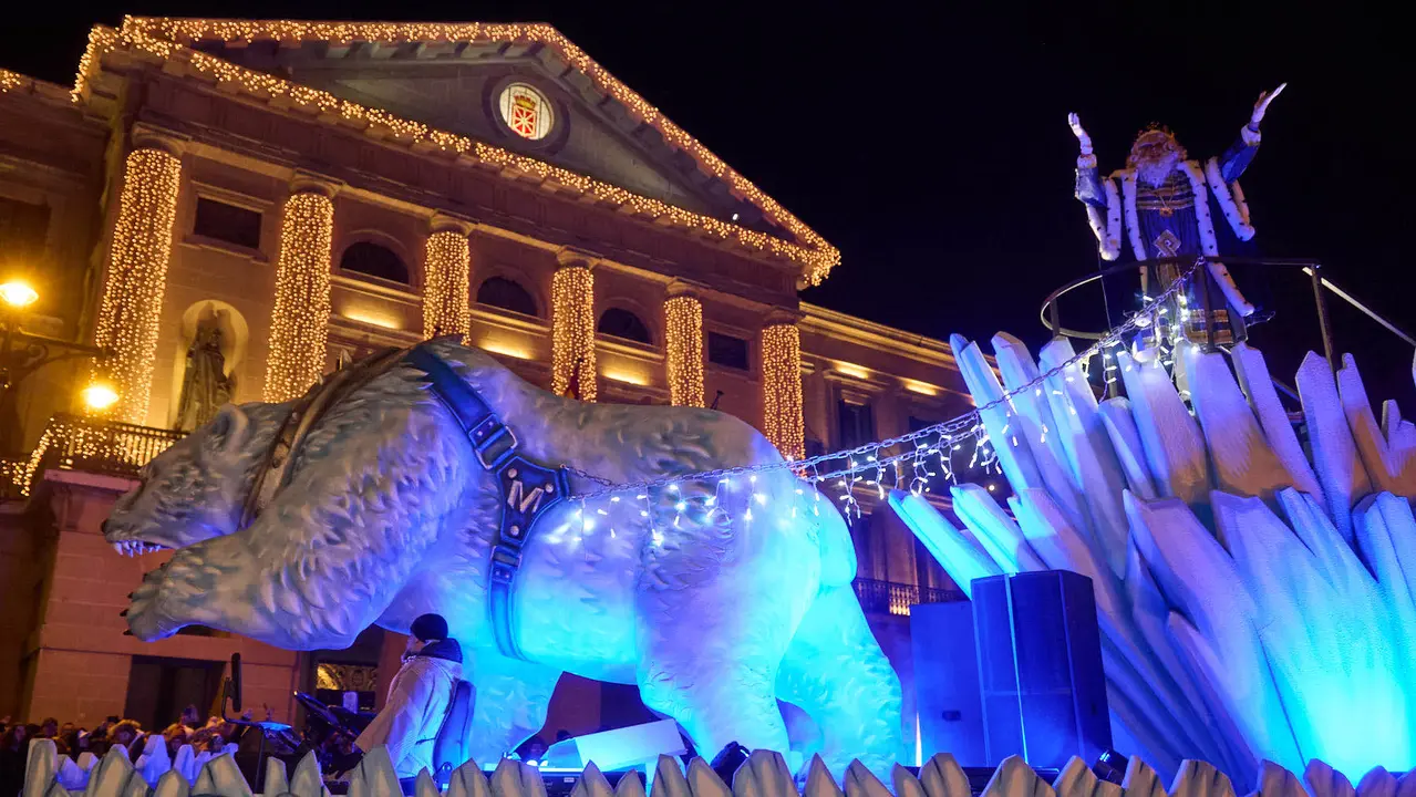 Cabalgata de los Reyes Magos por las calles de Pamplona. I&Ntilde;IGO ALZUGARAY