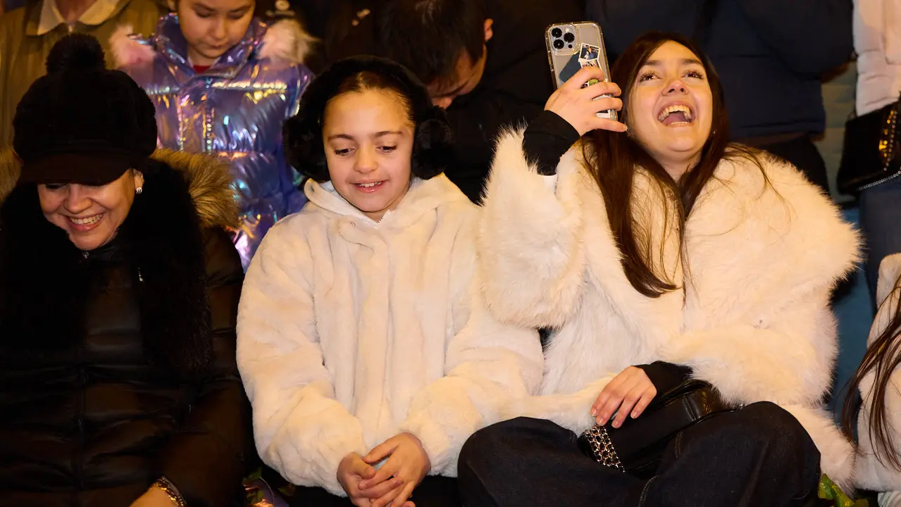 Cabalgata de los Reyes Magos por las calles de Pamplona. I&Ntilde;IGO ALZUGARAY
