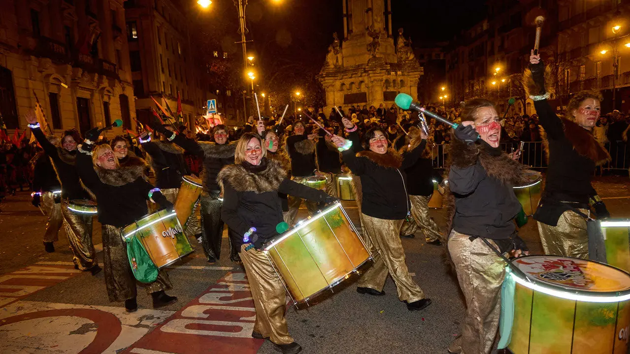 Cabalgata de los Reyes Magos por las calles de Pamplona. I&Ntilde;IGO ALZUGARAY