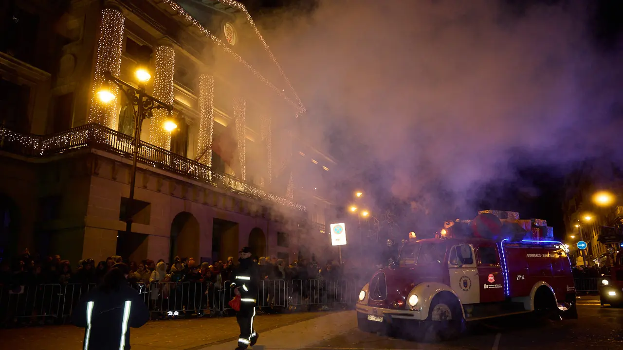 Cabalgata de los Reyes Magos por las calles de Pamplona. I&Ntilde;IGO ALZUGARAY