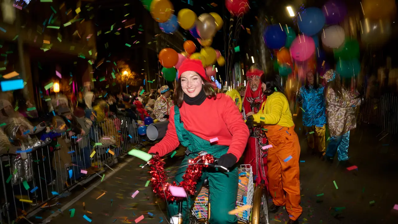 Pamplona recibe a los Reyes Magos durante la Cabalgata 2026. PABLO LASAOSA