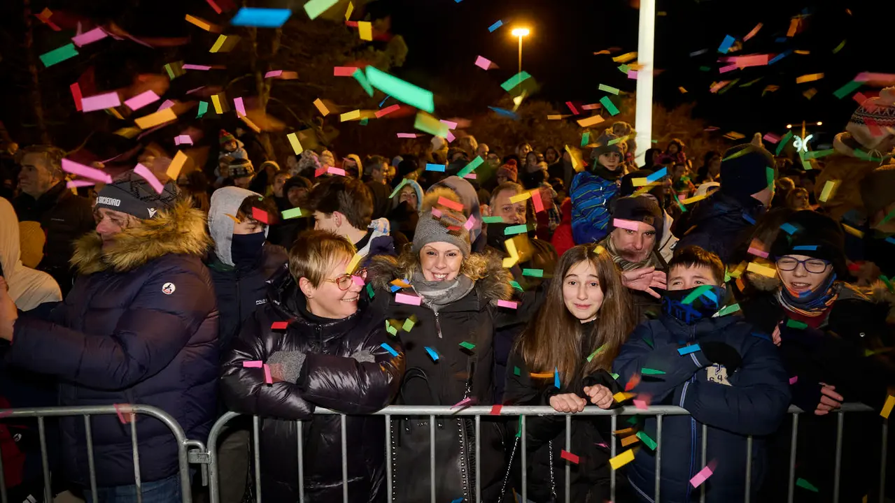 Pamplona recibe a los Reyes Magos durante la Cabalgata 2026. PABLO LASAOSA