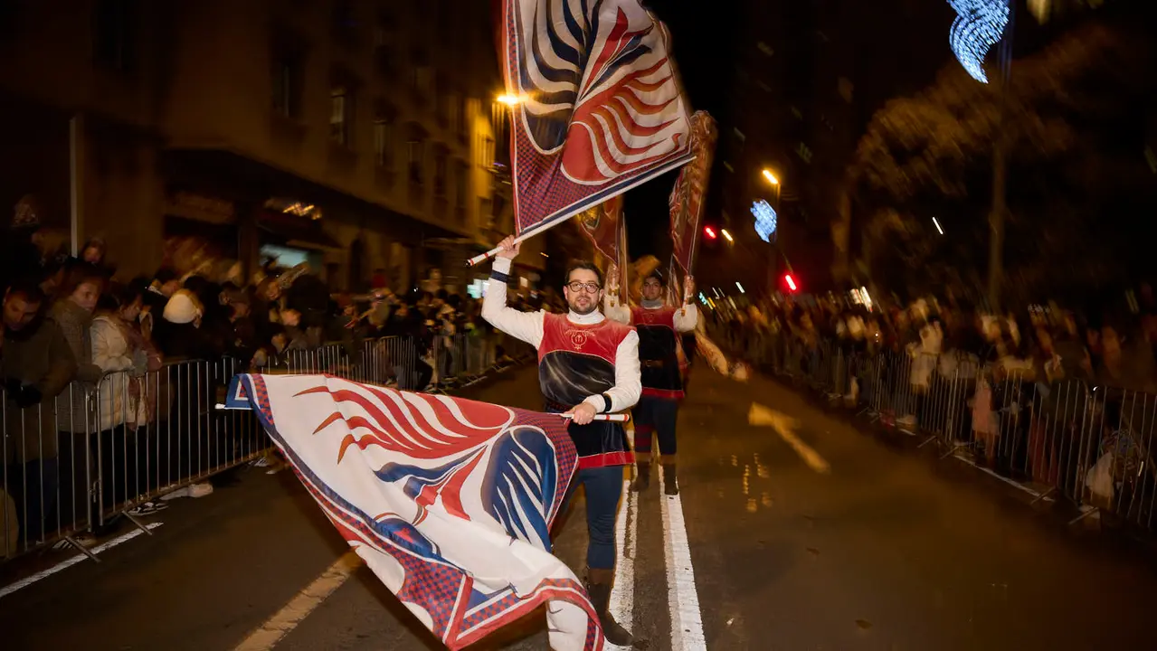 Pamplona recibe a los Reyes Magos durante la Cabalgata 2026. PABLO LASAOSA