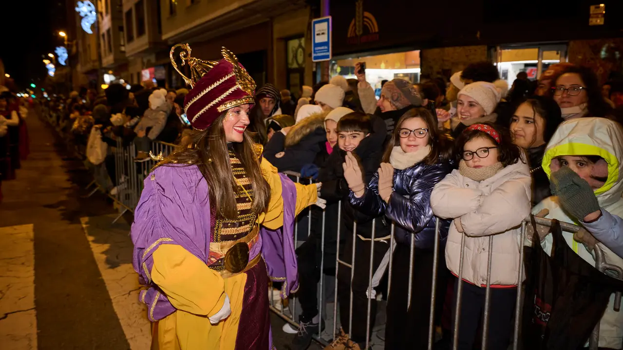 Pamplona recibe a los Reyes Magos durante la Cabalgata 2026. PABLO LASAOSA