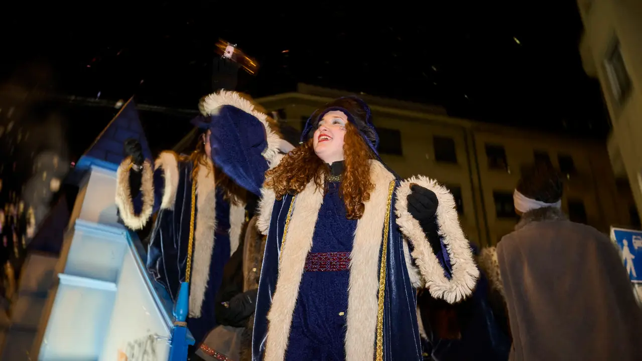 Pamplona recibe a los Reyes Magos durante la Cabalgata 2026. PABLO LASAOSA