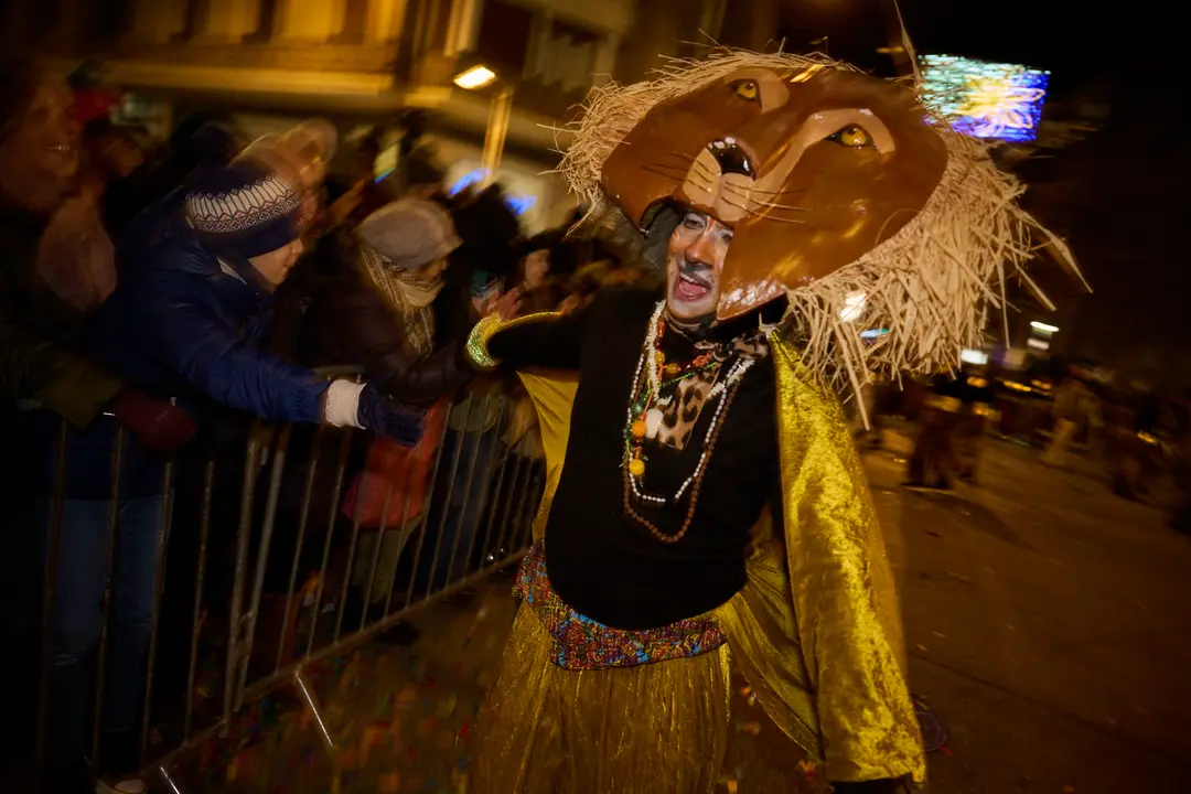 Pamplona recibe a los Reyes Magos durante la Cabalgata 2026. PABLO LASAOSA