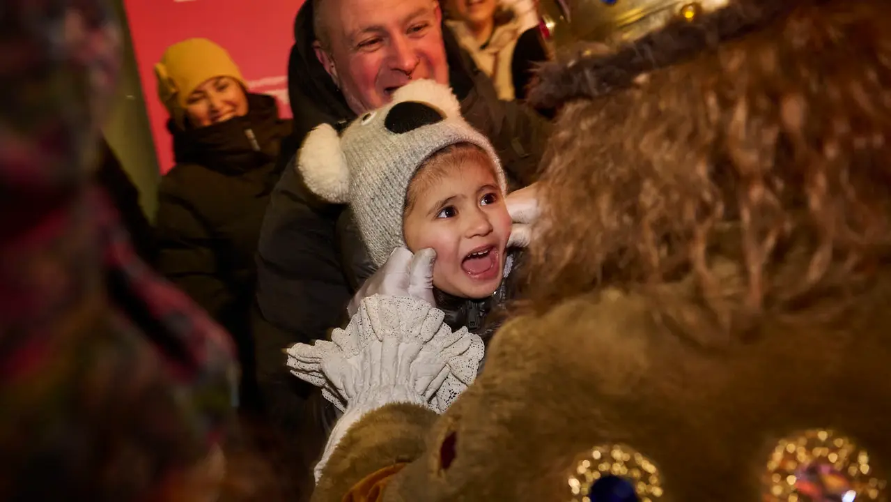 Pamplona recibe a los Reyes Magos durante la Cabalgata 2026. PABLO LASAOSA