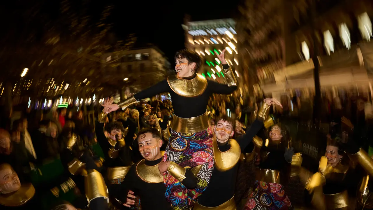Pamplona recibe a los Reyes Magos durante la Cabalgata 2026. PABLO LASAOSA