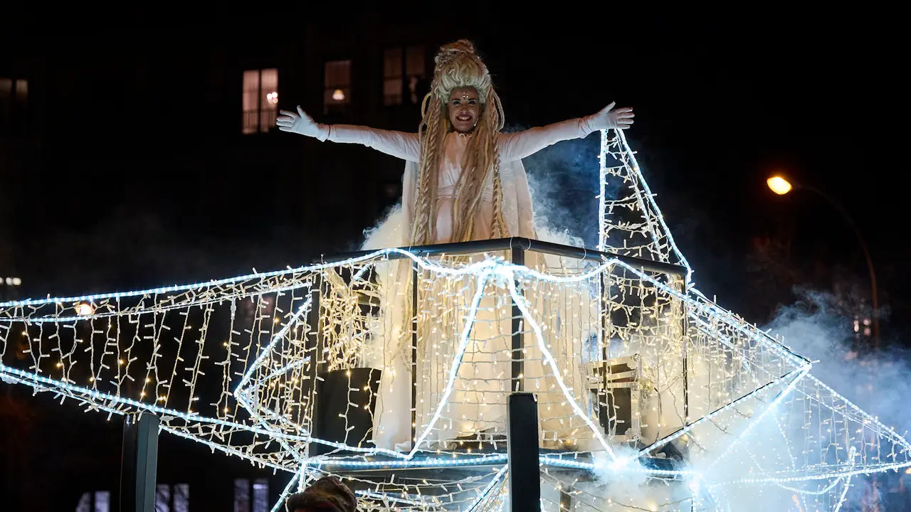 Pamplona recibe a los Reyes Magos durante la Cabalgata 2026. PABLO LASAOSA