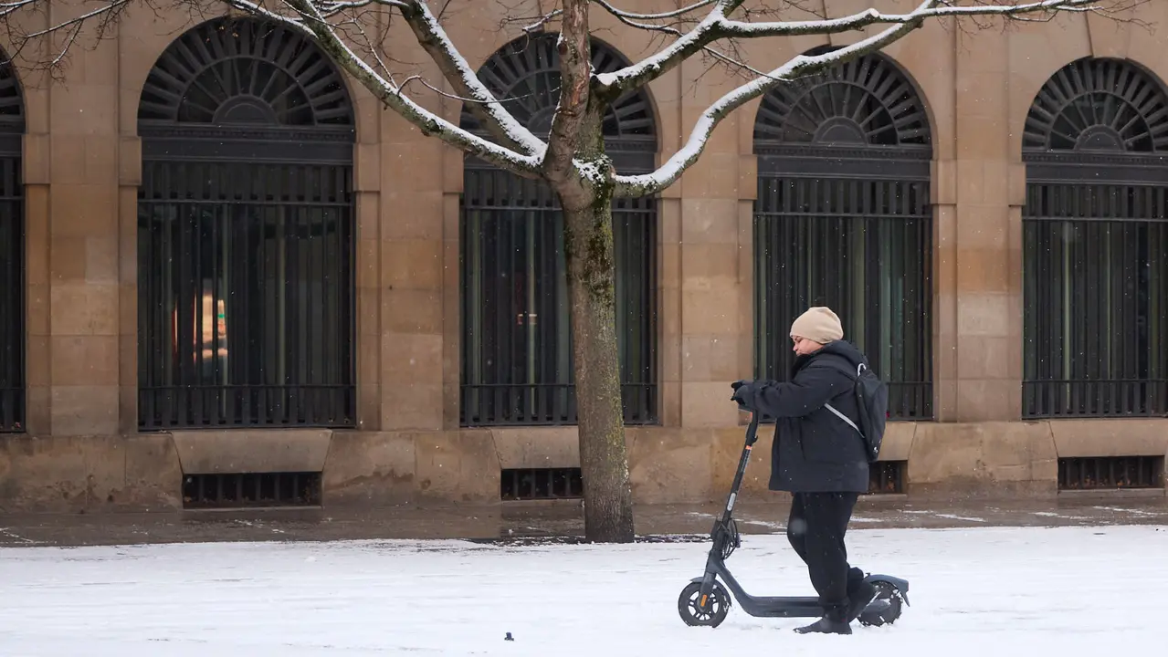 Pamplona amanece cubierta de nieve en la ma&ntilde;ana del d&iacute;a de Reyes por el paso de la borrasca Francis. I&Ntilde;IGO ALZUGARAY