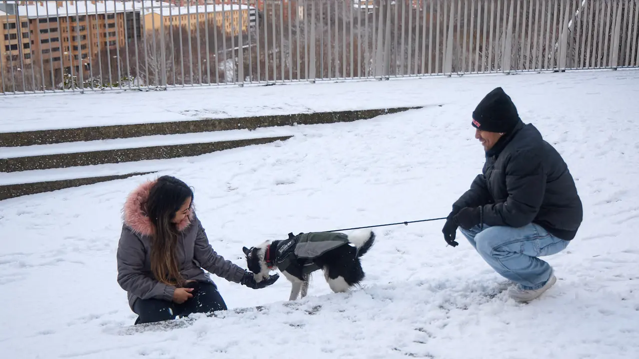 Pamplona amanece cubierta de nieve en la ma&ntilde;ana del d&iacute;a de Reyes por el paso de la borrasca Francis. I&Ntilde;IGO ALZUGARAY