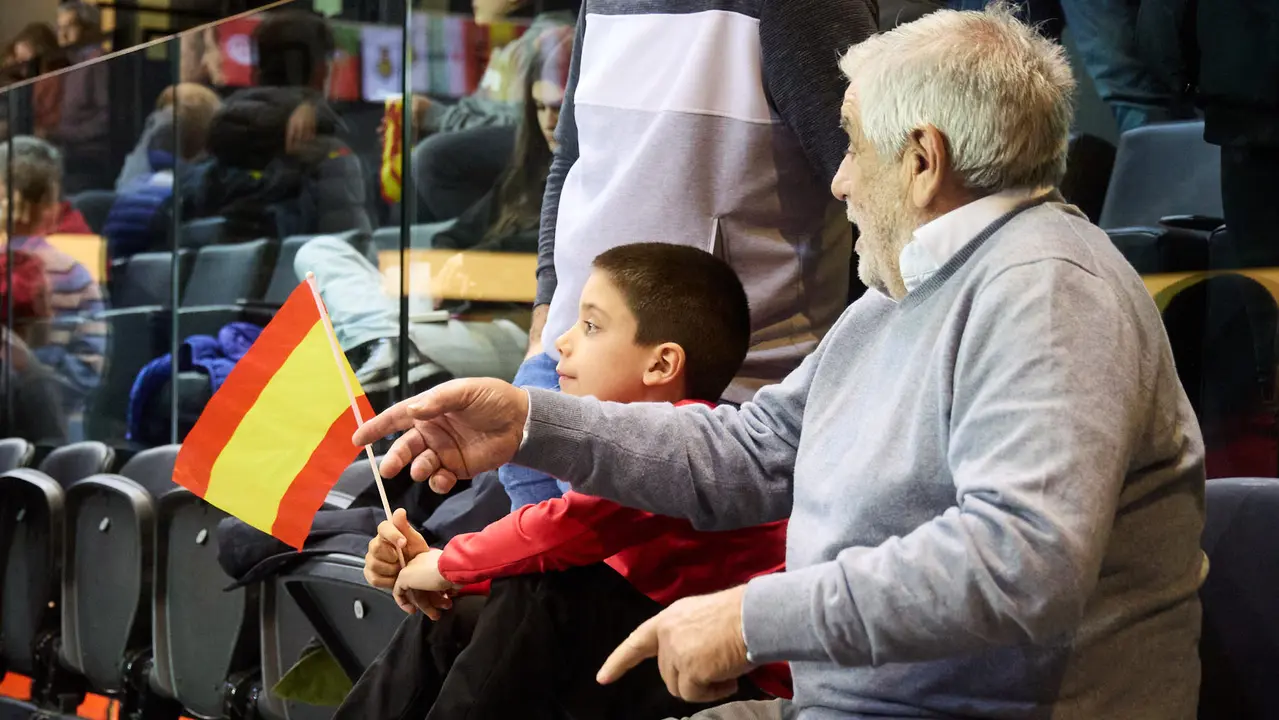 Partido de balonmano entre Espa&ntilde;a y Eslovaquia en el pabell&oacute;n Navarra Arena de Pamplona. I&Ntilde;IGO ALZUGARAY