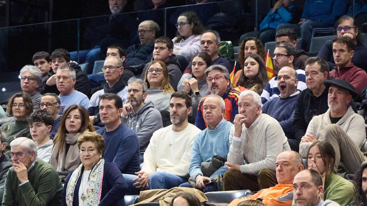 Partido de balonmano entre Espa&ntilde;a y Eslovaquia en el pabell&oacute;n Navarra Arena de Pamplona. I&Ntilde;IGO ALZUGARAY