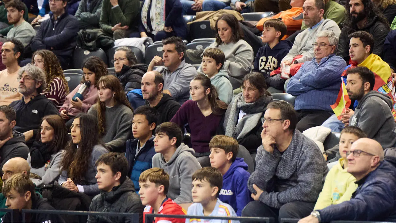 Partido de balonmano entre Espa&ntilde;a y Eslovaquia en el pabell&oacute;n Navarra Arena de Pamplona. I&Ntilde;IGO ALZUGARAY