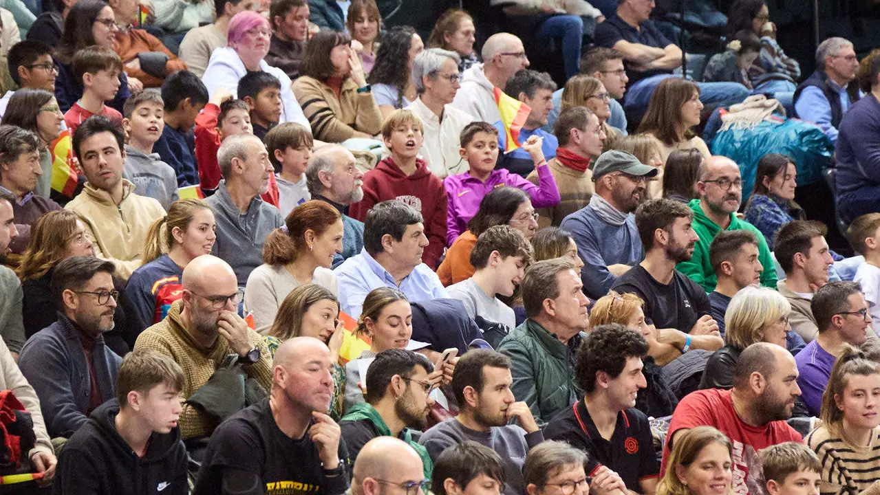 Partido de balonmano entre Espa&ntilde;a y Eslovaquia en el pabell&oacute;n Navarra Arena de Pamplona. I&Ntilde;IGO ALZUGARAY