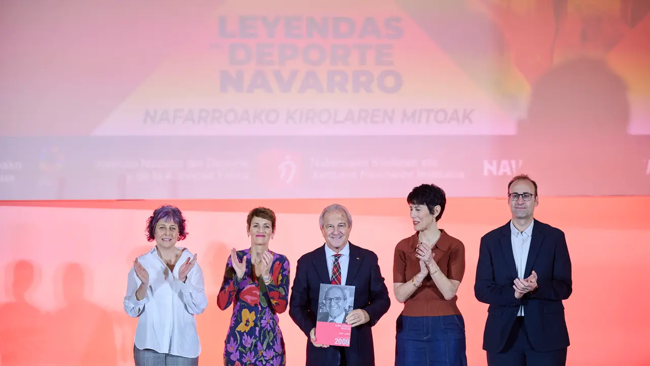 La presidenta del Gobierno de Navarra, Mar&iacute;a Chivite, preside el acto de reconocimiento a los deportistas navarros que han recibido la Medalla de Oro al M&eacute;rito Deportivo. Estar&aacute;n presentes la ministra Elma Saiz, el vicepresidente primero del Gobierno foral, Javier Rem&iacute;rez y la consejera de Cultura, Deporte y Turismo, Rebeca Esnaola. PABLO LASAOSA