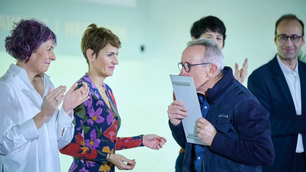 La presidenta del Gobierno de Navarra, Mar&iacute;a Chivite, preside el acto de reconocimiento a los deportistas navarros que han recibido la Medalla de Oro al M&eacute;rito Deportivo. Estar&aacute;n presentes la ministra Elma Saiz, el vicepresidente primero del Gobierno foral, Javier Rem&iacute;rez y la consejera de Cultura, Deporte y Turismo, Rebeca Esnaola. PABLO LASAOSA