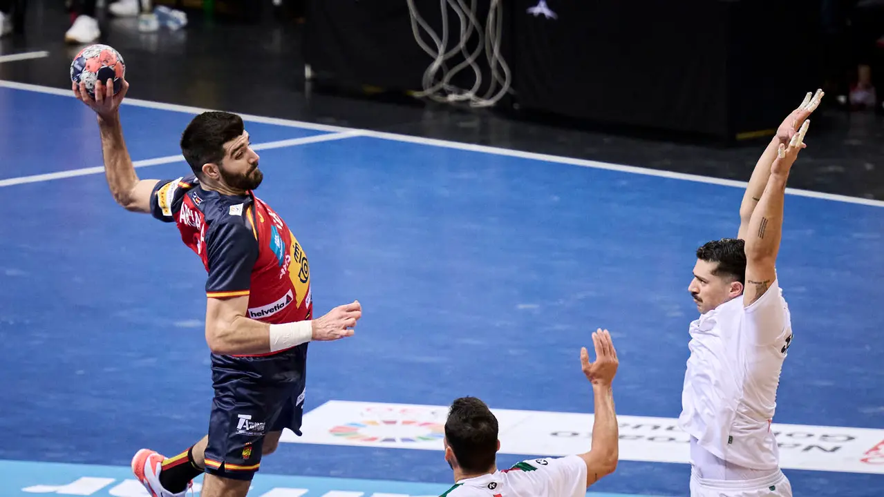 Torneo Internacional de Espa&ntilde;a de Balonmano en el que los Hispanos se han enfrentado a Portugal. PABLO LASAOSA