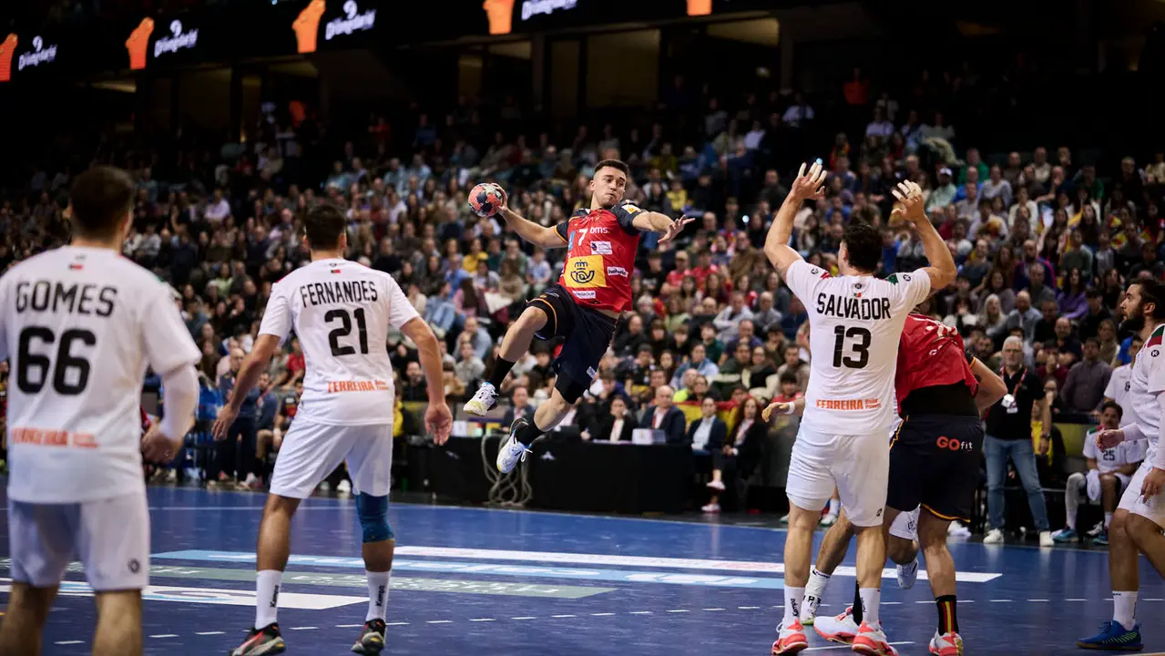 Torneo Internacional de Espa&ntilde;a de Balonmano en el que los Hispanos se han enfrentado a Portugal. PABLO LASAOSA