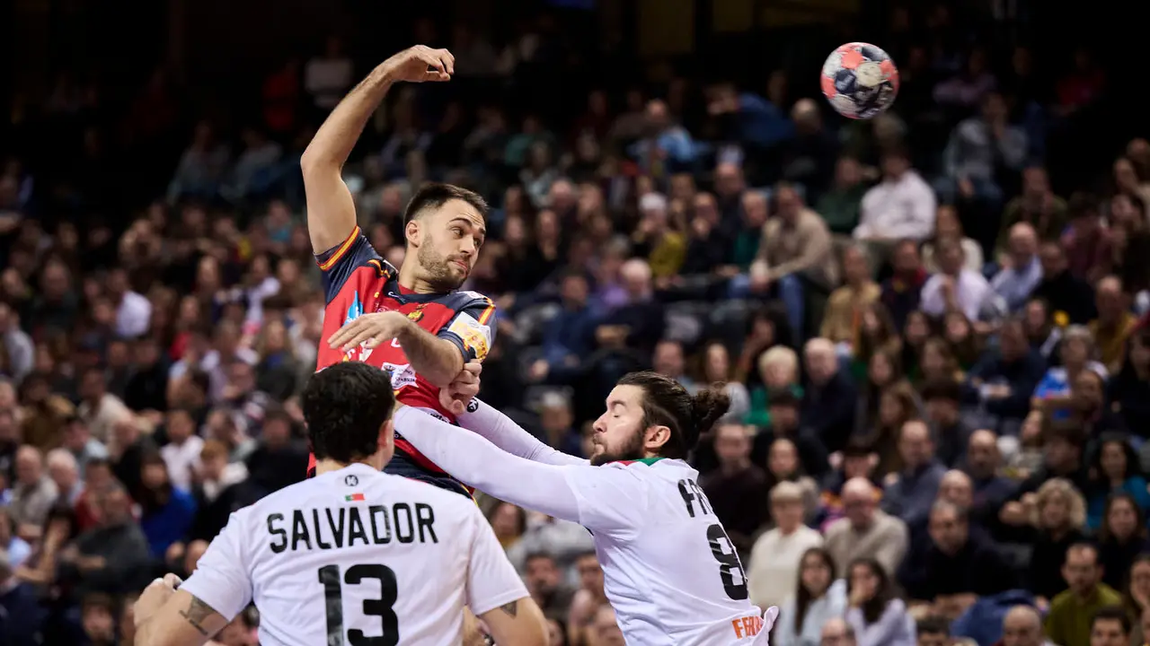 Torneo Internacional de Espa&ntilde;a de Balonmano en el que los Hispanos se han enfrentado a Portugal. PABLO LASAOSA