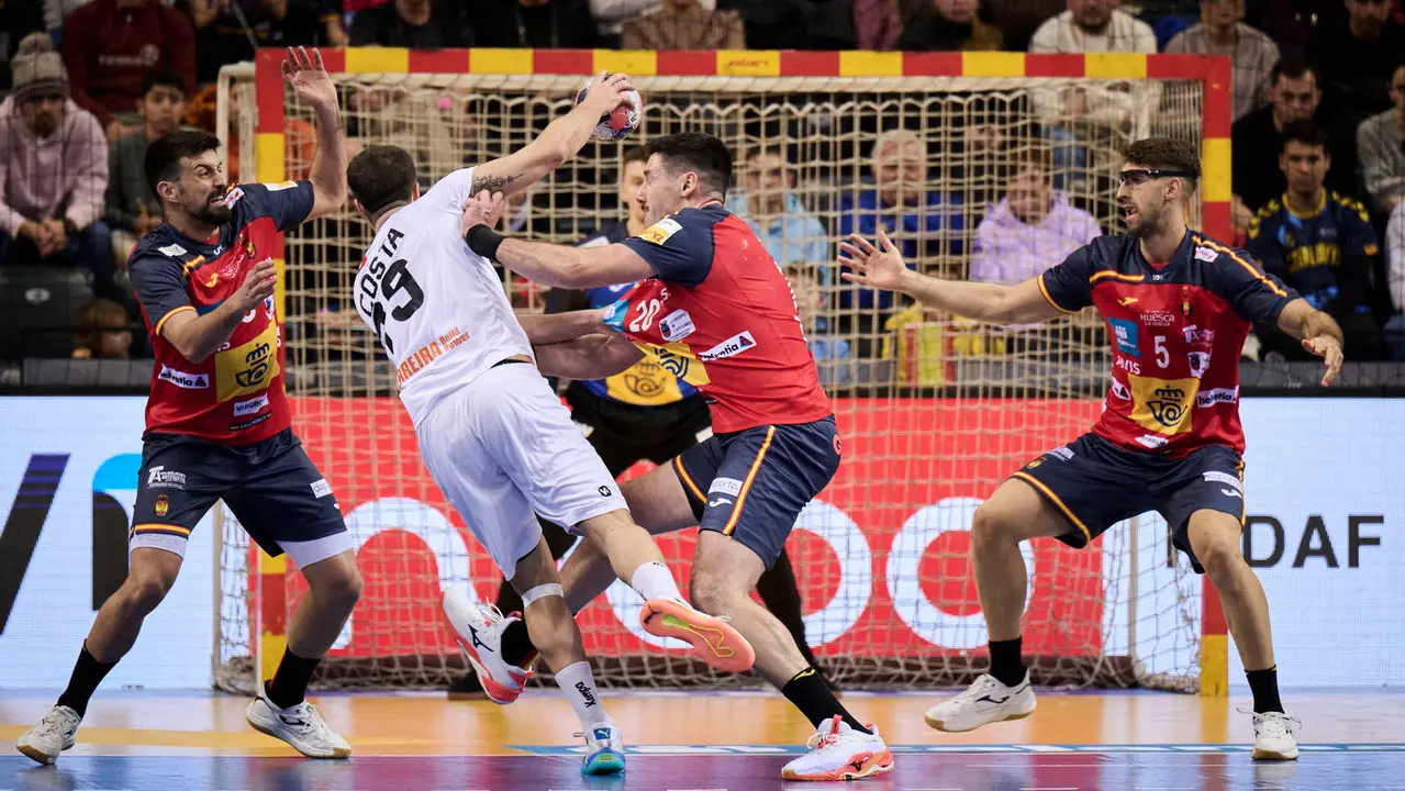 Torneo Internacional de Espa&ntilde;a de Balonmano en el que los Hispanos se han enfrentado a Portugal. PABLO LASAOSA