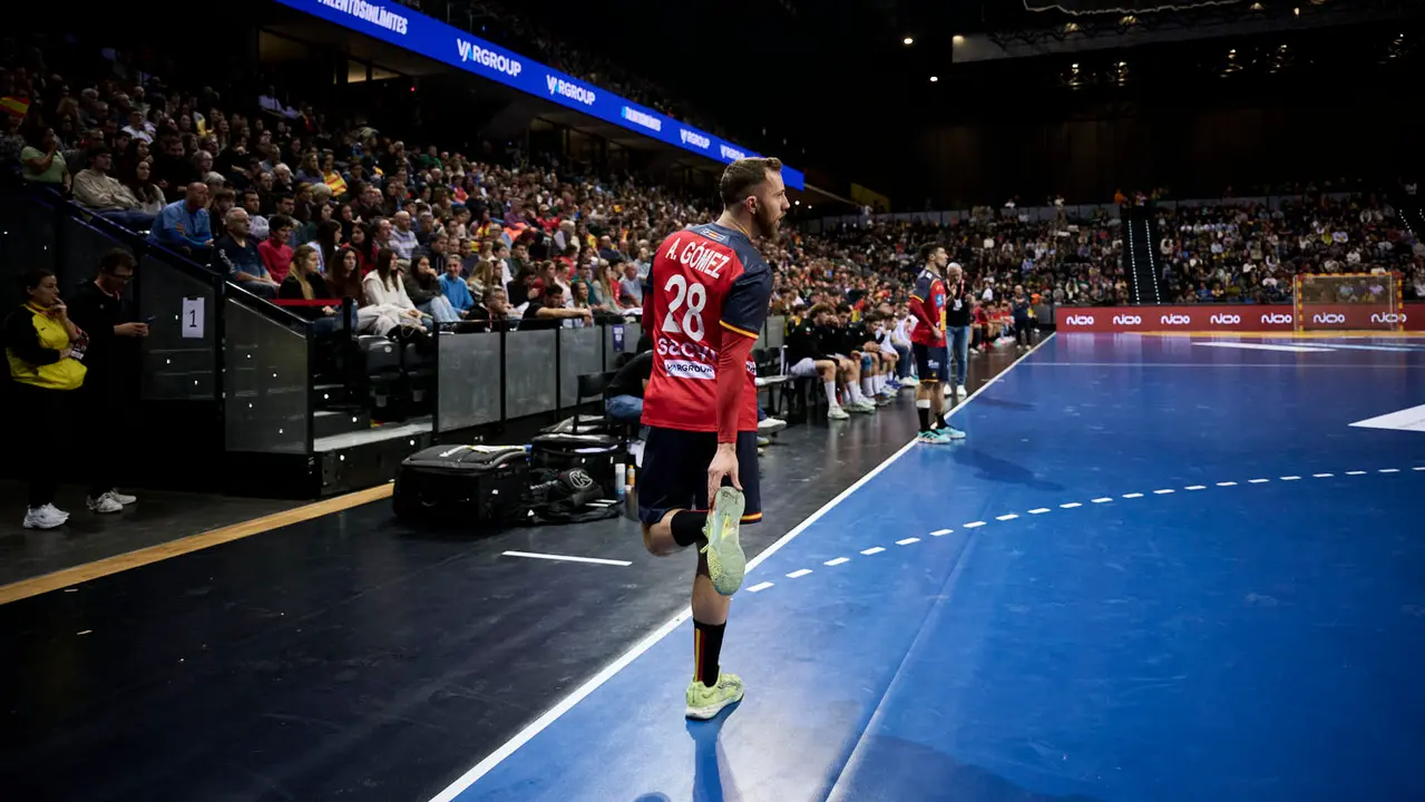 Torneo Internacional de Espa&ntilde;a de Balonmano en el que los Hispanos se han enfrentado a Portugal. PABLO LASAOSA