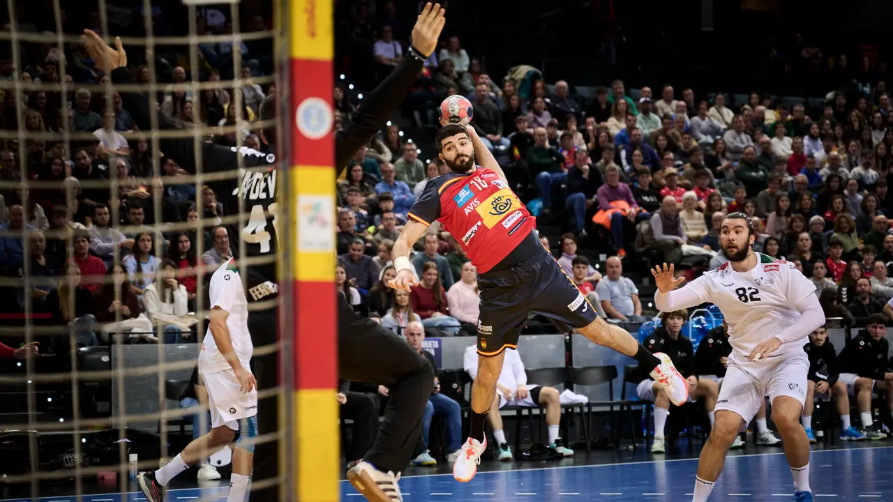 Torneo Internacional de Espa&ntilde;a de Balonmano en el que los Hispanos se han enfrentado a Portugal. PABLO LASAOSA