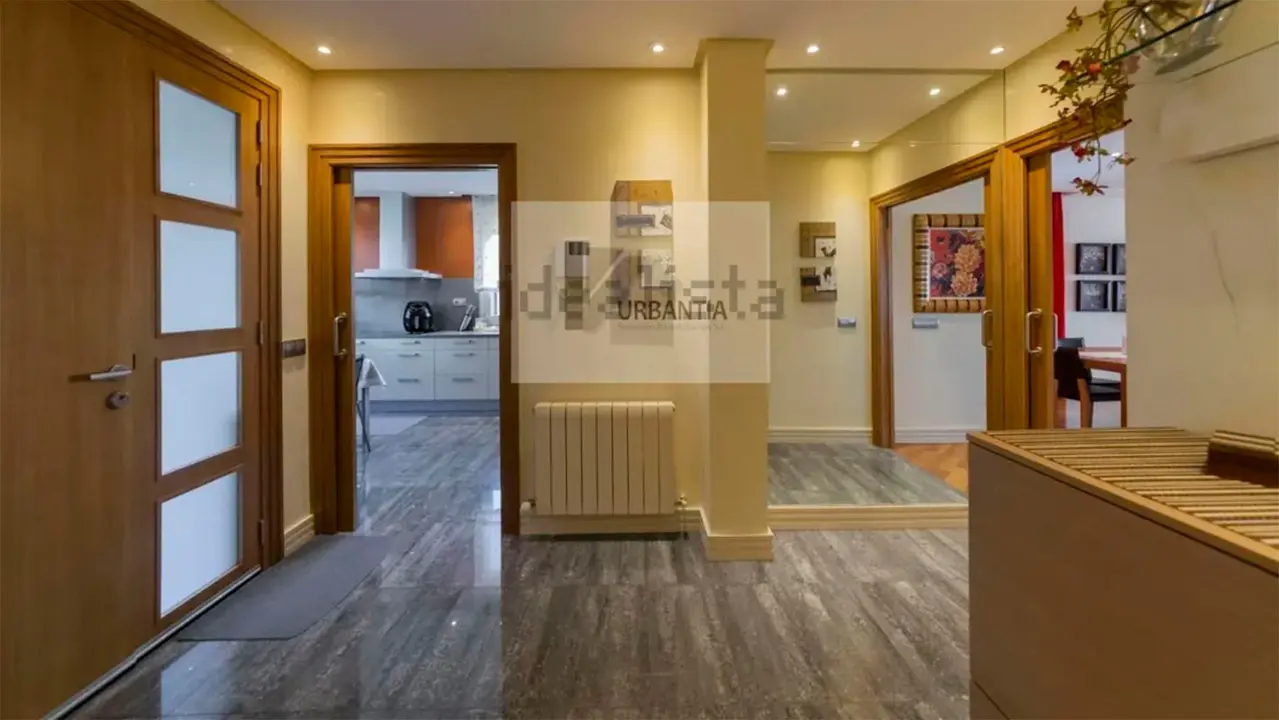 Casa en venta en Patern&aacute;in. URBANTIA / IDEALISTA