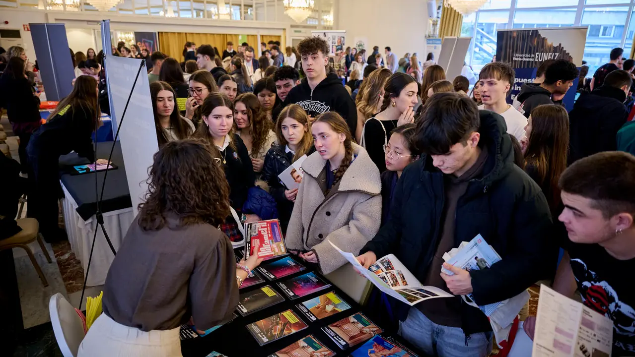 Sal&oacute;n de Orientaci&oacute;n Universitaria UNITOUR 2026, organizado por la consultora C&iacute;rculo Formaci&oacute;n. PABLO LASAOSA
