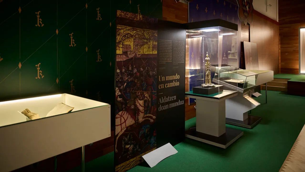 La Comisi&oacute;n de Cultura, Deporte y Turismo del Parlamento de Navarra visita el Archivo Real y General de Navarra para conocer la exposici&oacute;n conmemorativa 'Carlos III de Navarra, el rey del buen gobierno (1387-1425)'. PABLO LASAOSA