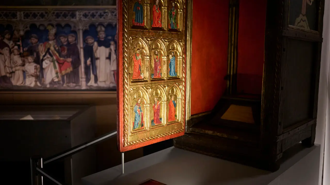 La Comisi&oacute;n de Cultura, Deporte y Turismo del Parlamento de Navarra visita el Archivo Real y General de Navarra para conocer la exposici&oacute;n conmemorativa 'Carlos III de Navarra, el rey del buen gobierno (1387-1425)'. PABLO LASAOSA