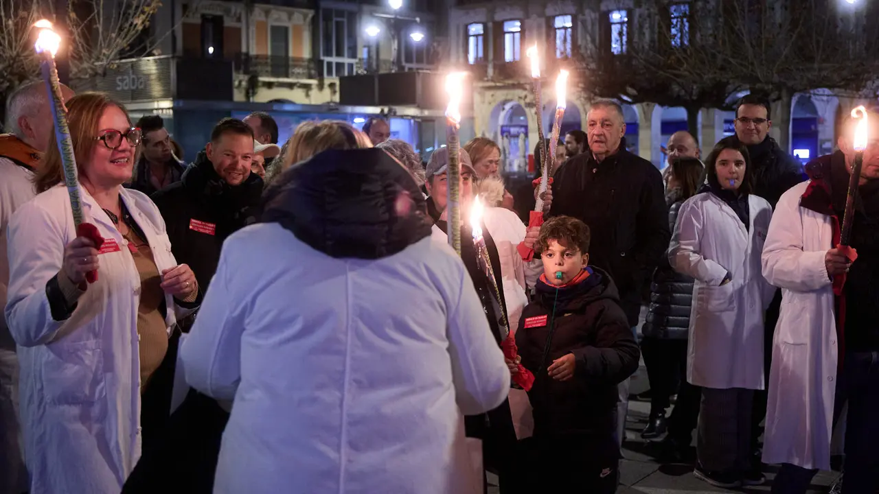 Manifestaci&oacute;n de apoyo al colectivo m&eacute;dico convocada por el Sindicato M&eacute;dico de Navarra (SMN) y el Colegio Oficial de M&eacute;dicos de Navarra. I&Ntilde;IGO ALZUGARAY