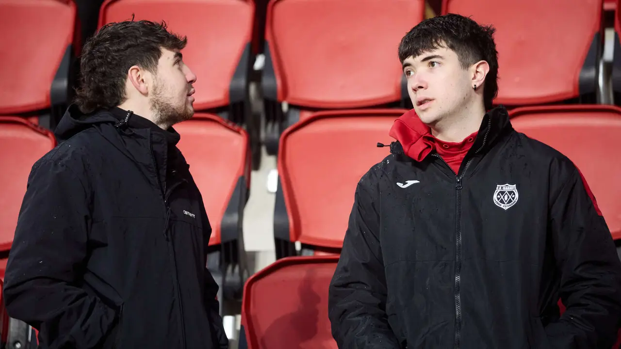La grada del estadio de El Sadar durante el partido de La Liga EA Sports entre CA Osasuna y Real Oviedo disputado en Pamplona. I&Ntilde;IGO ALZUGARAY