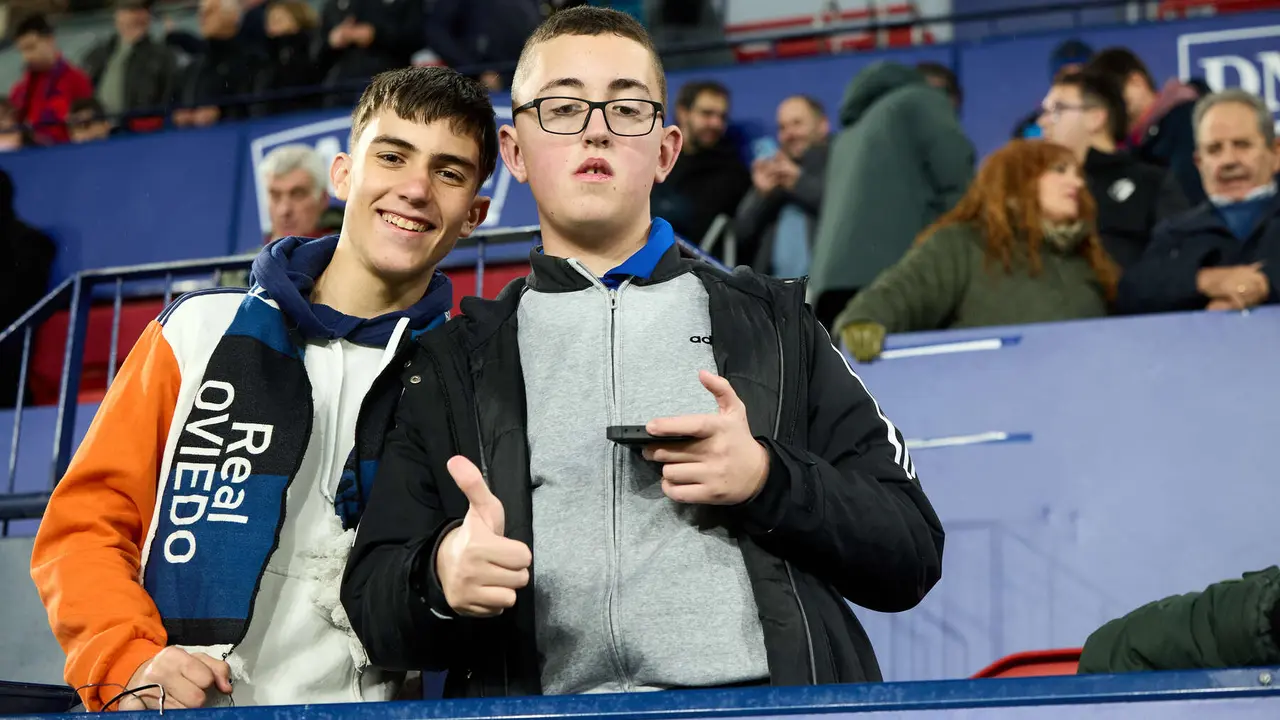 La grada del estadio de El Sadar durante el partido de La Liga EA Sports entre CA Osasuna y Real Oviedo disputado en Pamplona. I&Ntilde;IGO ALZUGARAY