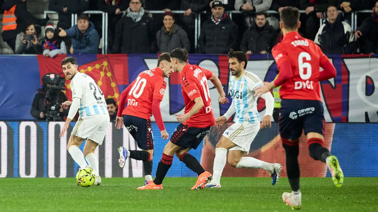 Partido de La Liga EA Sports entre CA Osasuna y Real Oviedo disputado en el estadio de El Sadar en Pamplona. I&Ntilde;IGO ALZUGARAY