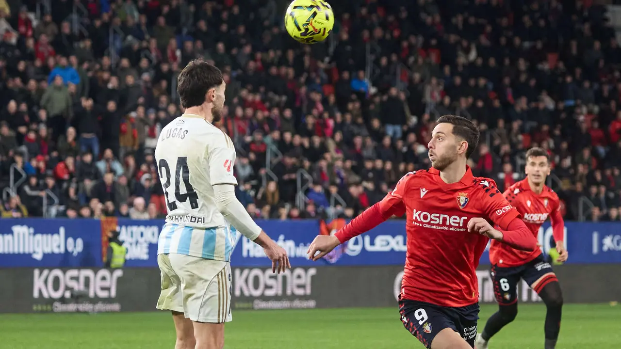 Partido de La Liga EA Sports entre CA Osasuna y Real Oviedo disputado en el estadio de El Sadar en Pamplona. I&Ntilde;IGO ALZUGARAY