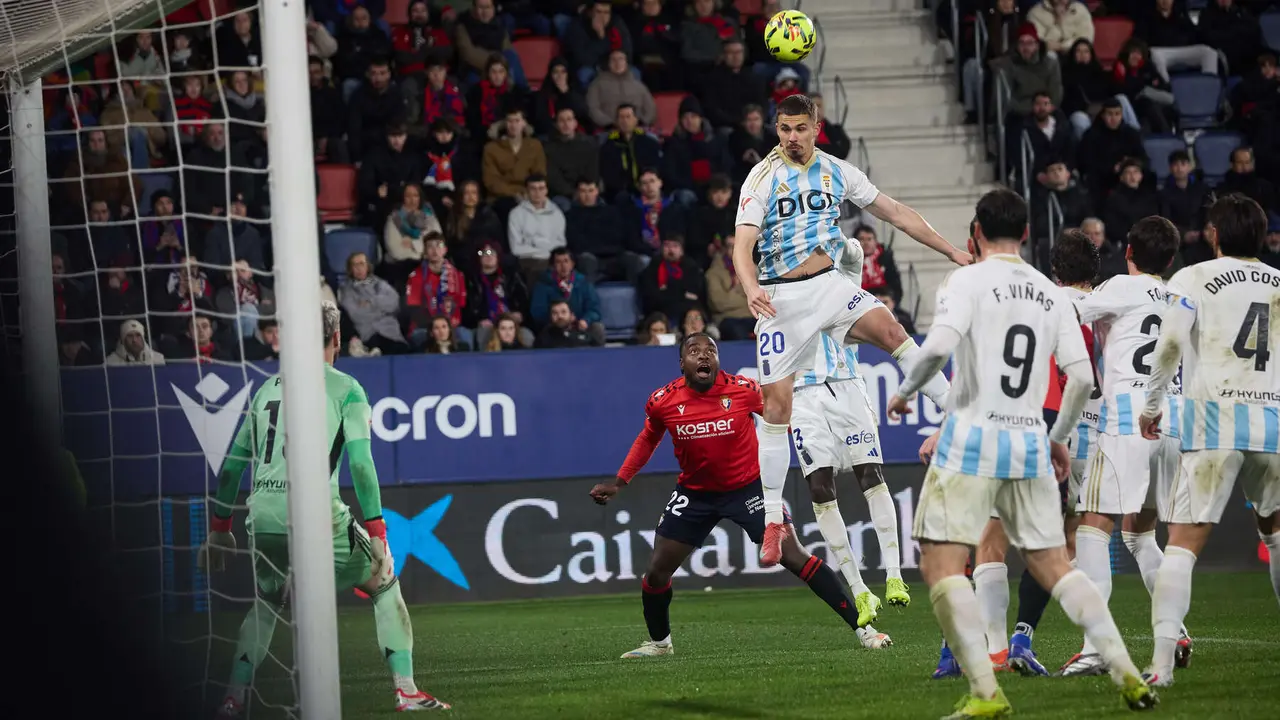 Partido de La Liga EA Sports entre CA Osasuna y Real Oviedo disputado en el estadio de El Sadar en Pamplona. I&Ntilde;IGO ALZUGARAY