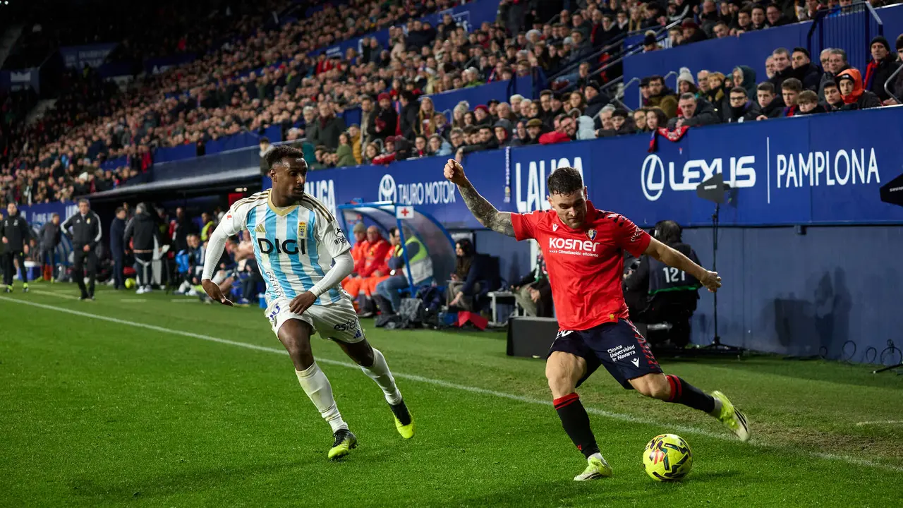 Partido de La Liga EA Sports entre CA Osasuna y Real Oviedo disputado en el estadio de El Sadar en Pamplona. I&Ntilde;IGO ALZUGARAY