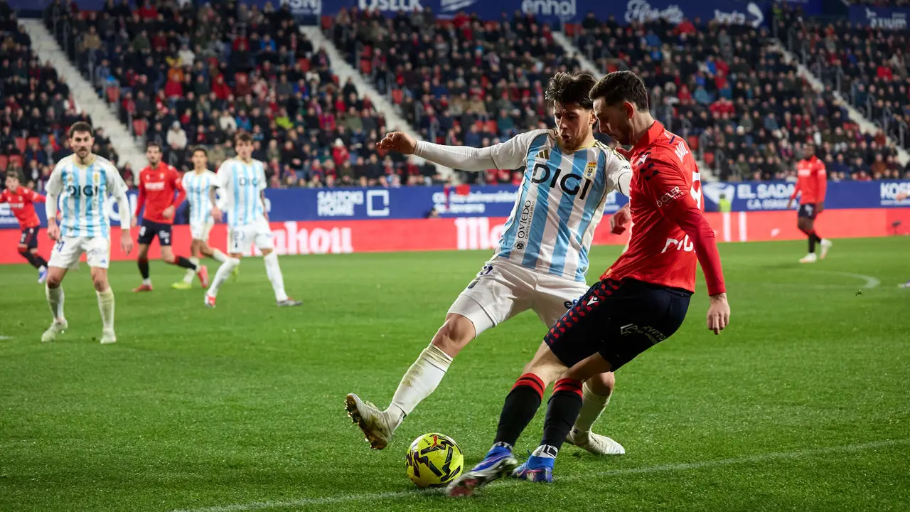 Partido de La Liga EA Sports entre CA Osasuna y Real Oviedo disputado en el estadio de El Sadar en Pamplona. I&Ntilde;IGO ALZUGARAY