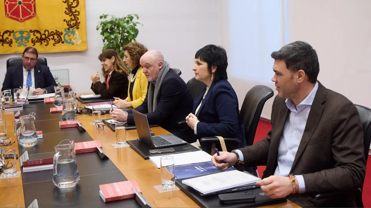 Sesi&oacute;n semanal de la Mesa y Junta de Portavoces del Parlamento de Navarra. I&Ntilde;IGO ALZUGARAY