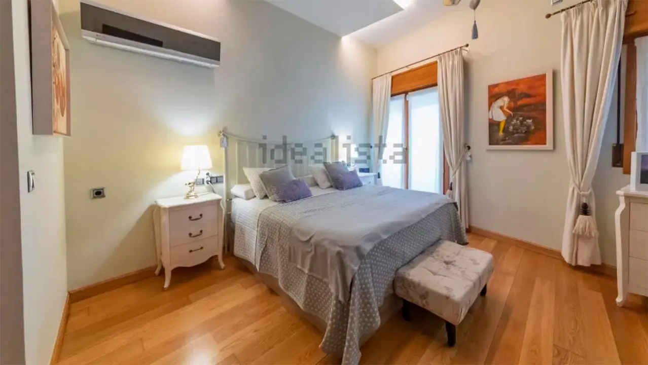 Un recorrido por la casa de lujo que se vende en Gorraiz. IDEALISTA