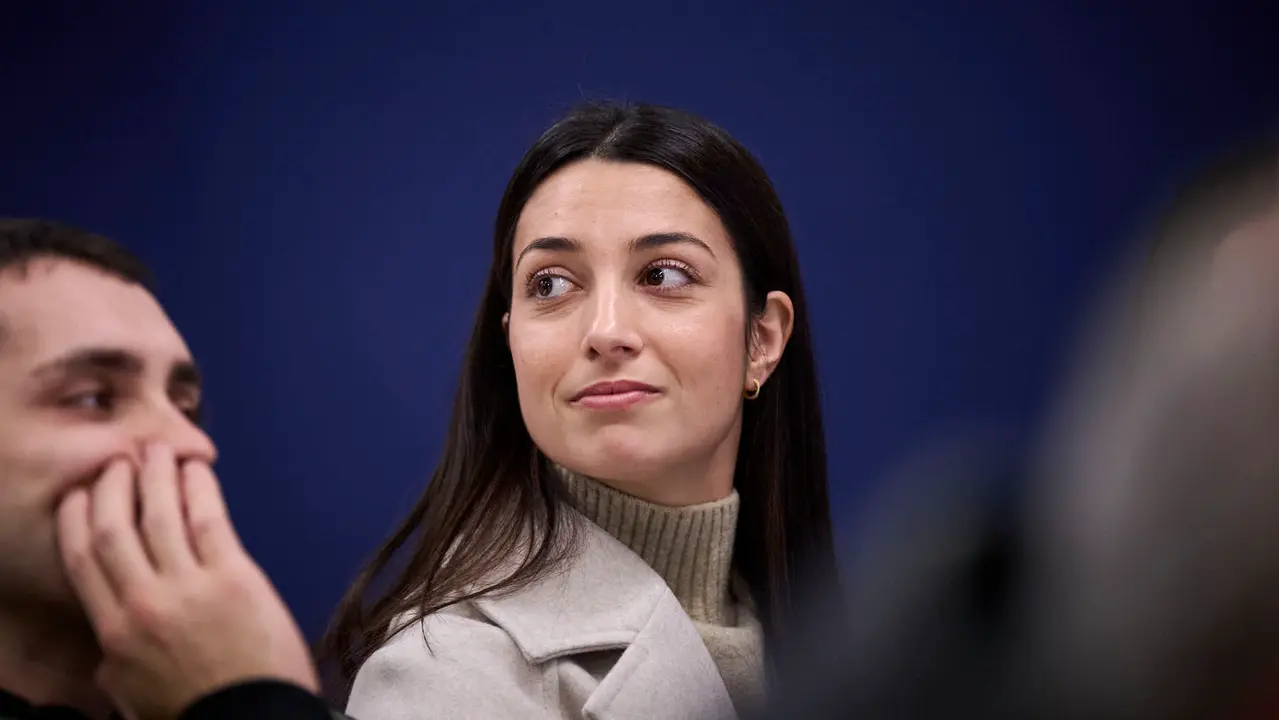 Osasuna presenta a su nuevo jugador Ra&uacute;l Moro. PABLO LASAOSA