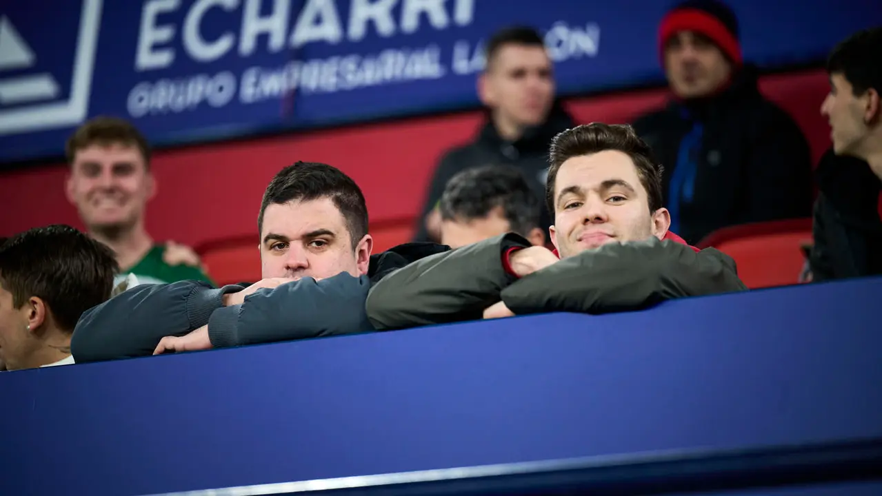 Osasuna presenta a su nuevo jugador Ra&uacute;l Moro. PABLO LASAOSA