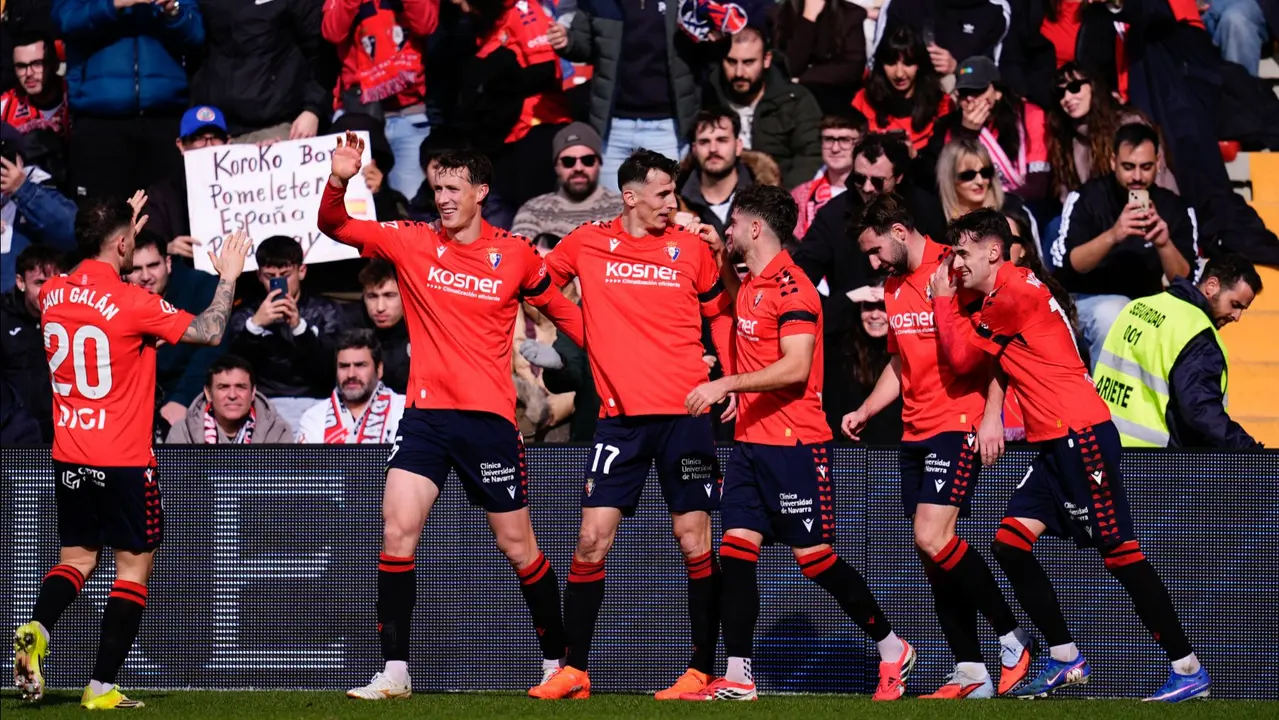 Victoria de Osasuna en el campo del Rayo Vallecano. EUROPA PRESS